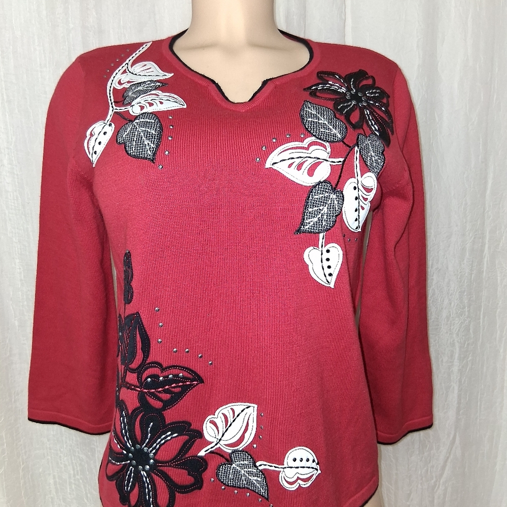 Alfred Dunner Women's Red Sweater with Black and White Details SZ PM 60%cotton. - Picture 12 of 16